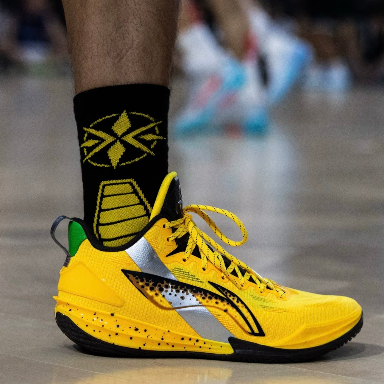 LI-NING LIREN 7 BANANA 着用イメージ