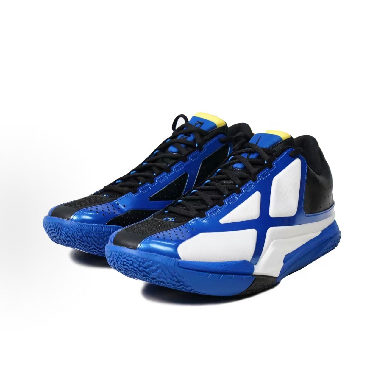 SPO Game 1.5 BLUE GT 斜め前方ペア