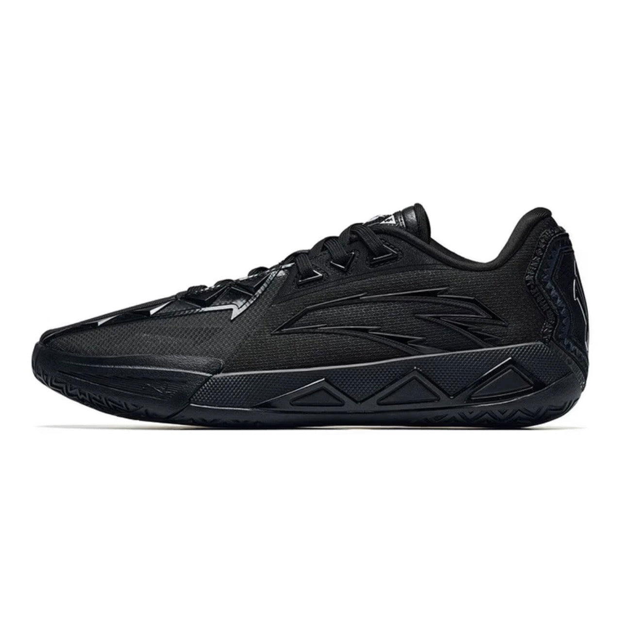 ANTA KAI Speed 3「Triple Black」カイリー 黒 ブラック バッシュ