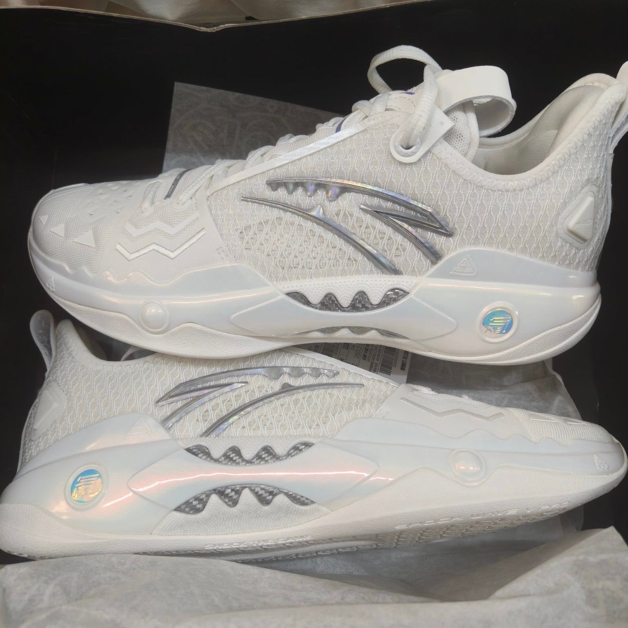 ANTA Shock Wave 5 Pro「Magic Cloud」ショックウェーブ5 白 バッシュ