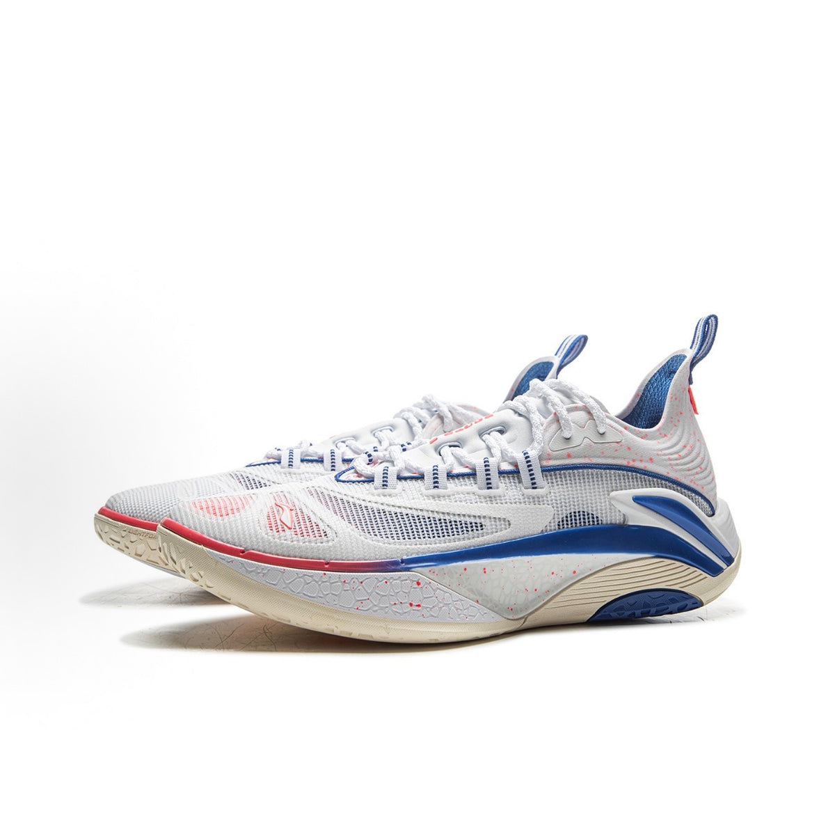 LI-NING BADFIVE Dominator 1 Super White/Blue/Red ホワイト 斜め前方