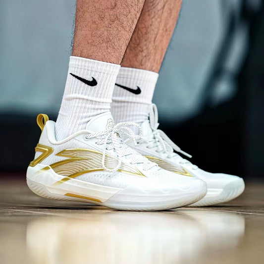 ANTA SPLASH 8 All Star ホワイト 着用イメージ