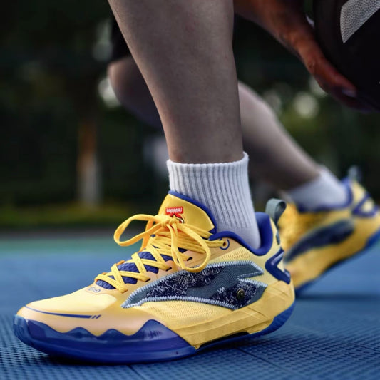 ANTA SPLASH 8 Banana イエロー ブルー 着用イメージ