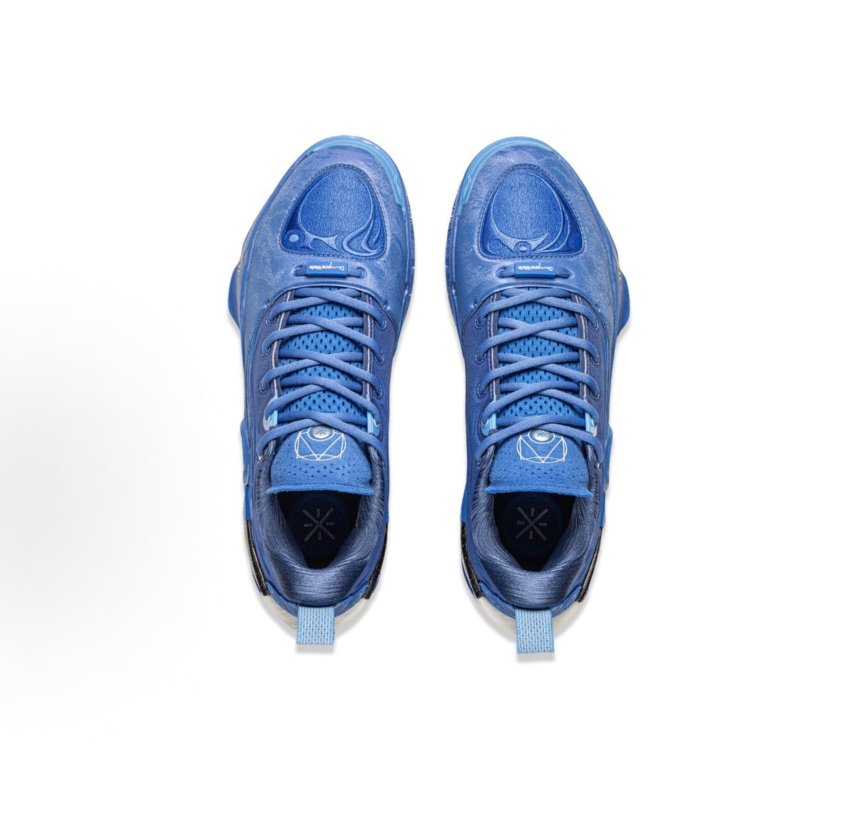 リーニン Way of Wade 12 Azure Blue 上から見たペア