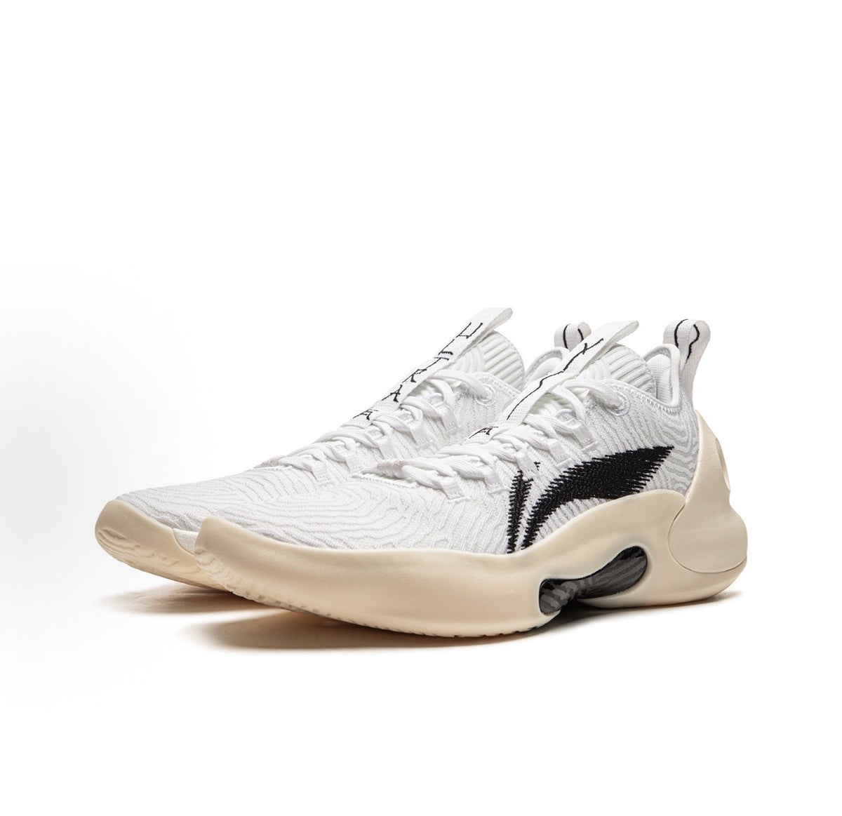 リーニン Yushuai Ultra Low White ホワイト 斜め前方