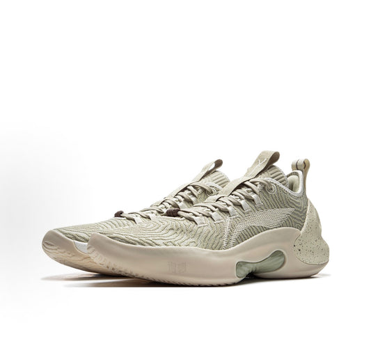 リーニン Yushuai Ultra Low Green Grey くすみグリーン 斜め前方