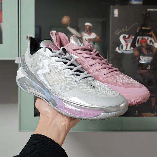 361° BIG3 5.0 Quick Pro Silver/Pink 手に持ったイメージ