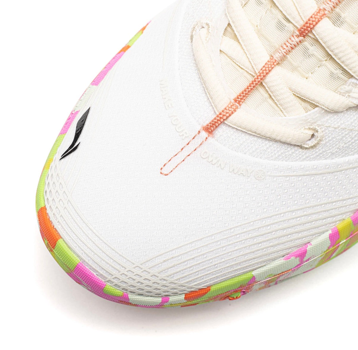 Li-Ning Wade Shadow 8 スタンダードホワイト ホワイト つま先 アップ