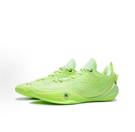 LI-NING Wade 808 6 Ultra「Fear」ネオングリーン ドクロ柄 ペア 斜め前方