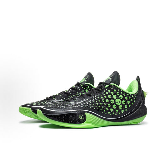 LI-NING Wade 808 6 Ultra「Fear」ブラック×ネオングリーン ドクロ柄 ペア 斜め前方