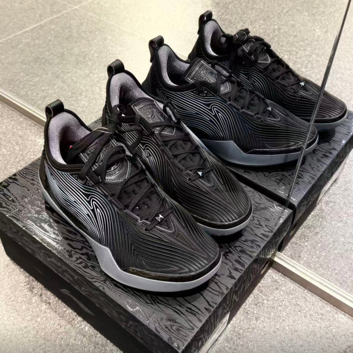 Li-Ning JB5 Dark Knight ブラック グレー 実物ペア
