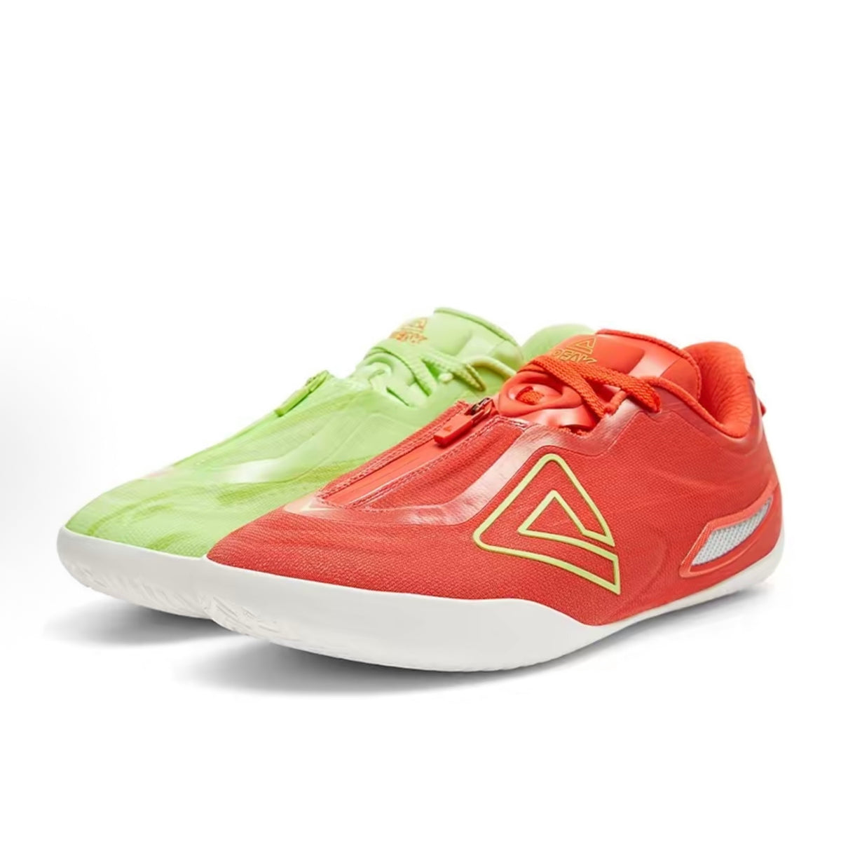 PEAK Taichi Supreme 3 Lime Red レッド グリーン 斜め前方ペア