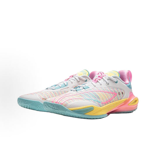 リーニン LI-NING SPEED 11「ホワイト/ピンク/ブルー」スピード11 バッシュ 斜め前方