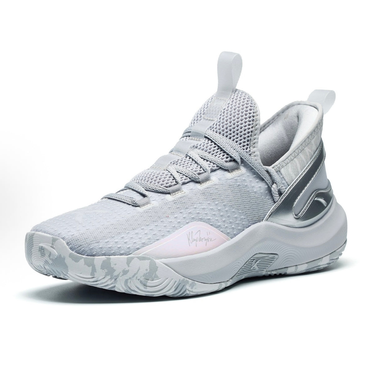 ANTA KT FLY「Stone Grey」 グレー 斜め前方