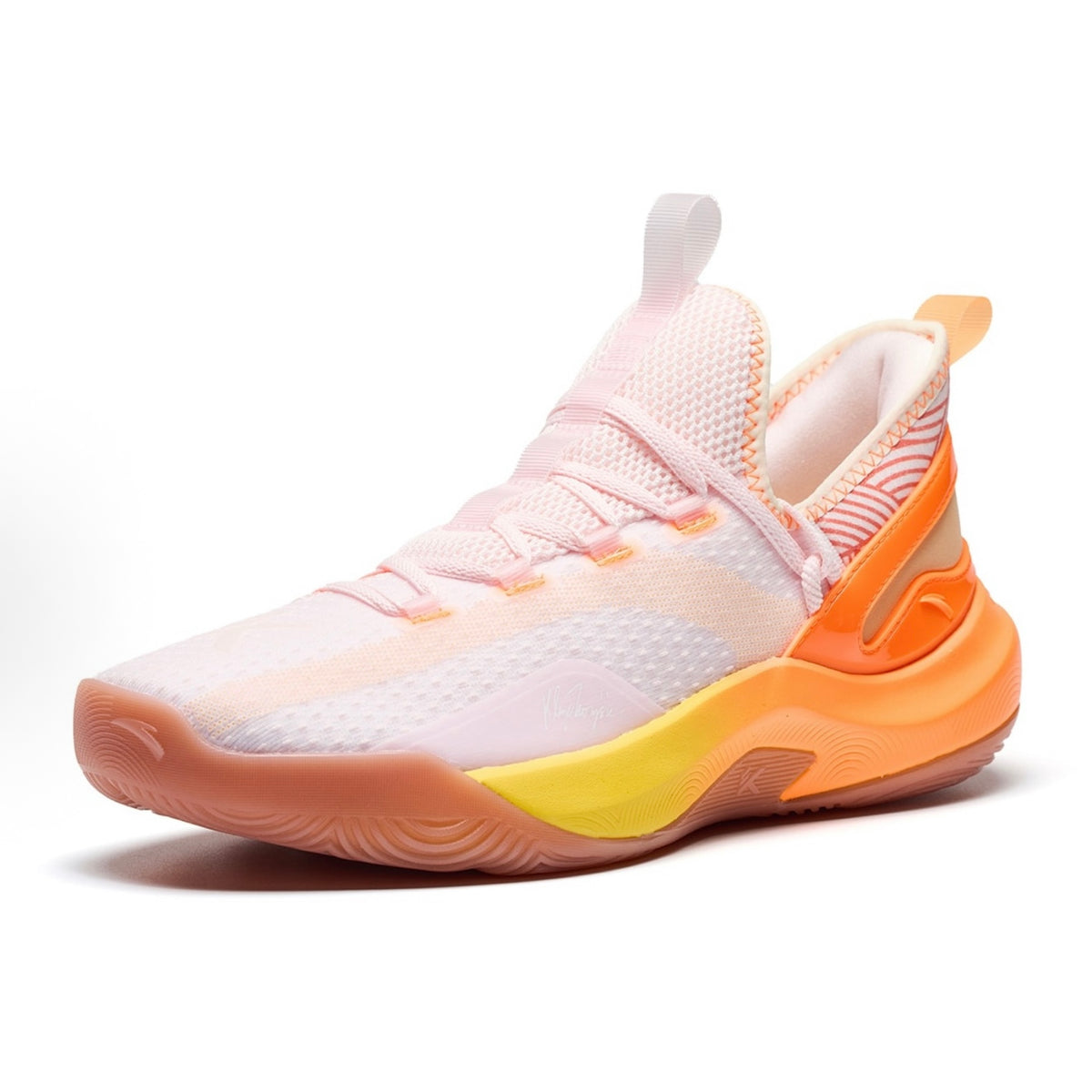 ANTA KT FLY「Frost Pink」 ピンク 斜め前方