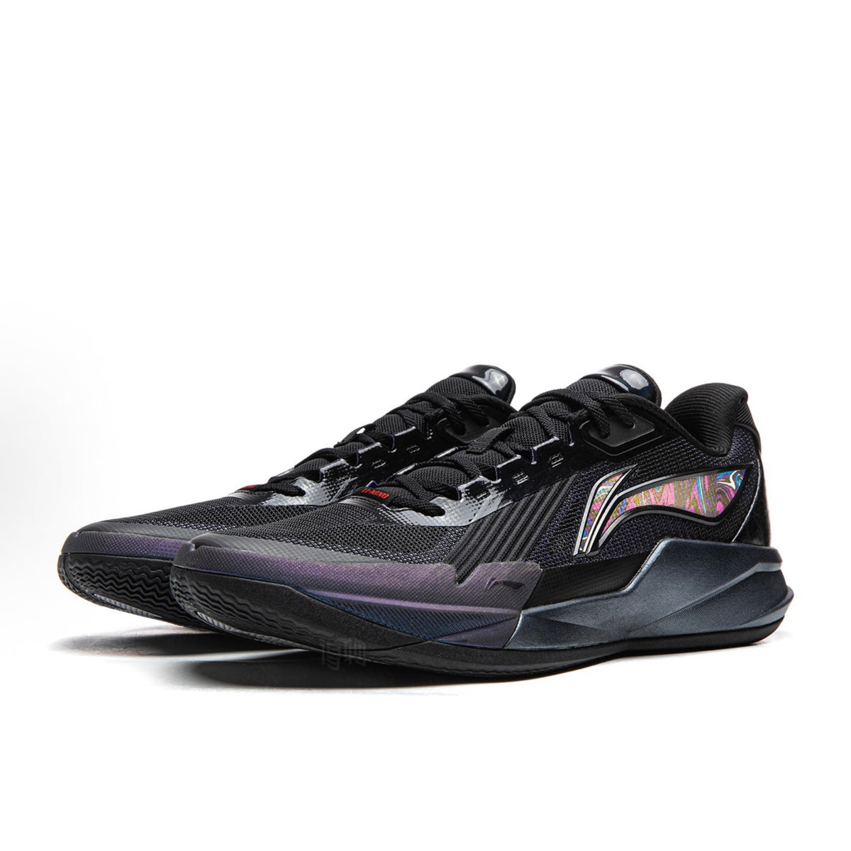 LI-NING Yushuai Rookie Black ブラック 斜め前方ペア