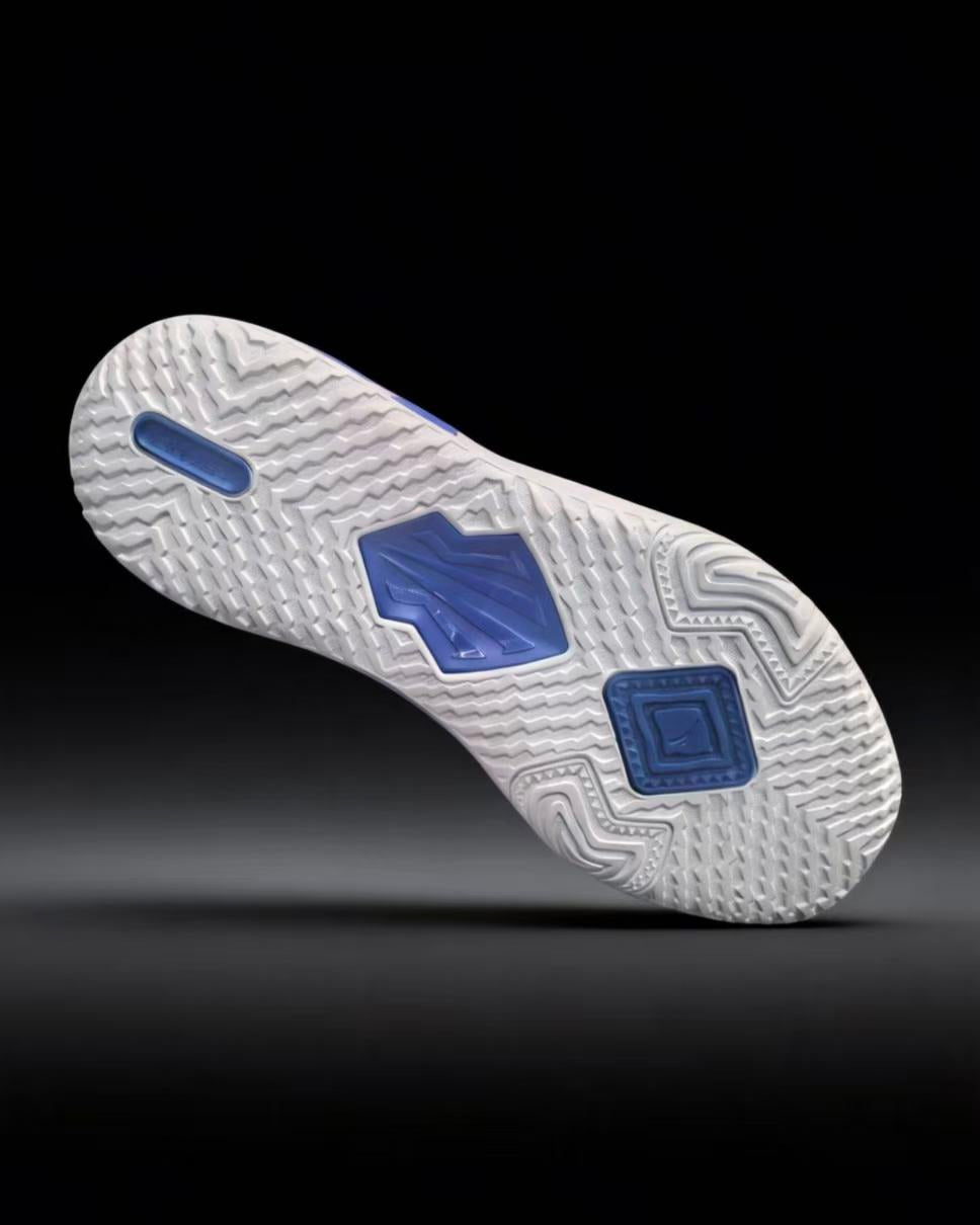 ANTA KAI TEAM 2 「Dallas」 カイリー・アービング トレーニングシューズ