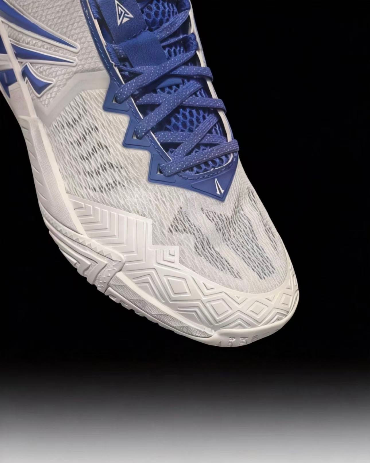 ANTA KAI TEAM 2 「Dallas」 カイリー・アービング トレーニングシューズ