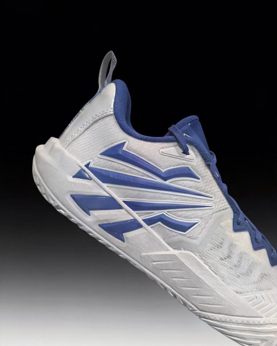 ANTA KAI TEAM 2 「Dallas」 カイリー・アービング トレーニングシューズ