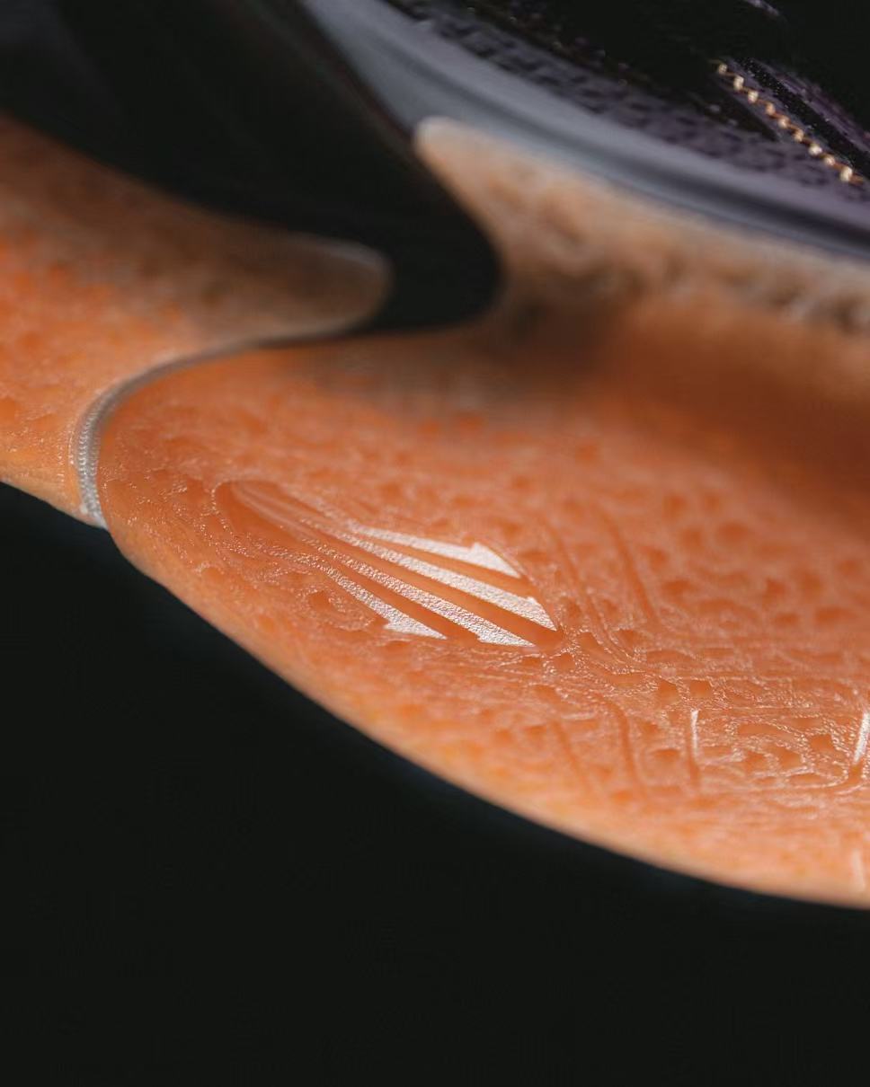 ANTA KAI 1 Chief Hélà"CROWN JEWEL" カイリー・アービング シグネチャー バスケットシューズ