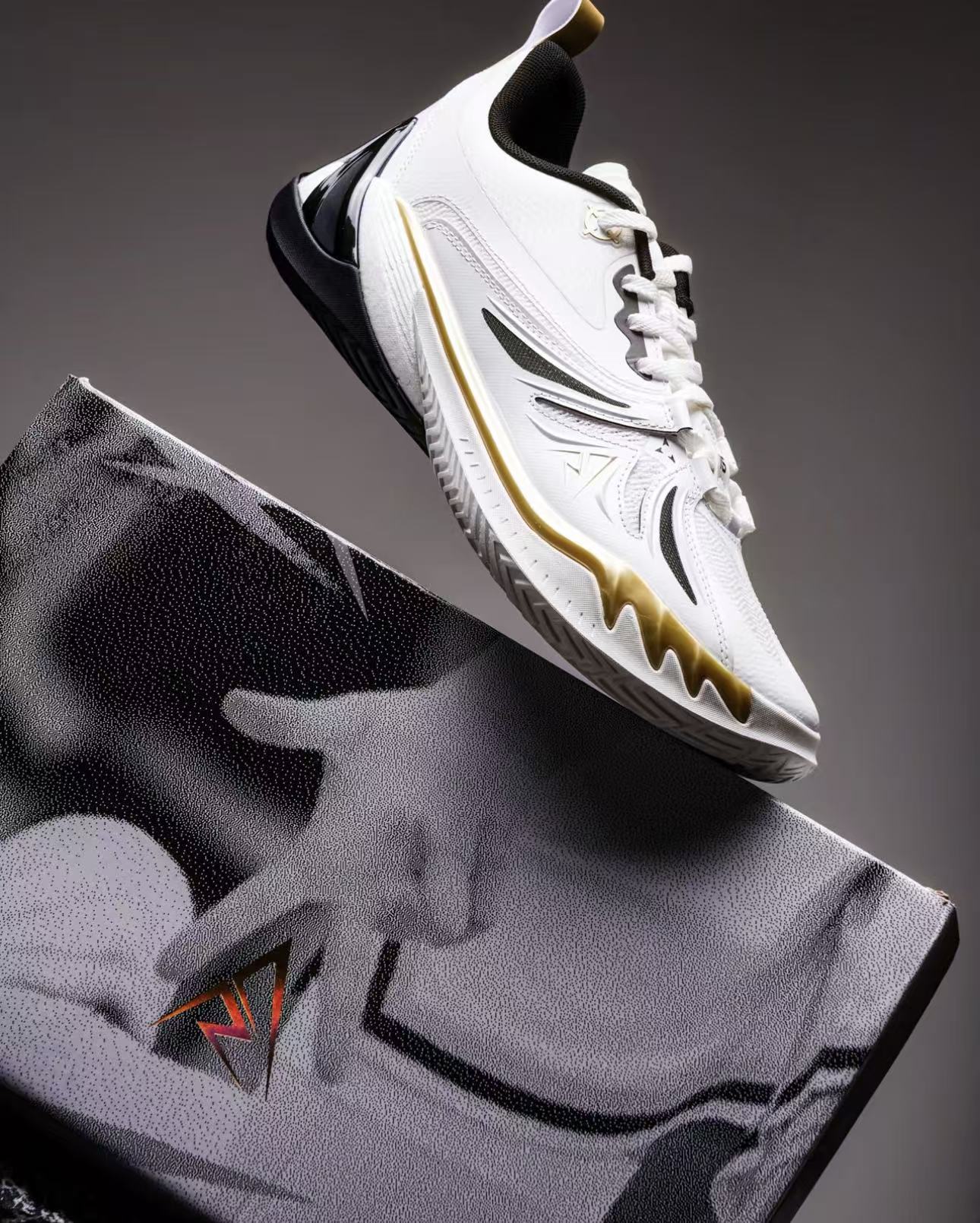 Rigorer AR 3 Hitman リゴラー バスケットシューズ スニーカー